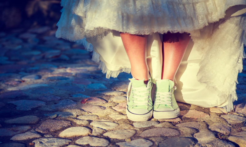 Hochzeit In Chucks Tipps Zu Dem Besonders Entspannten Hochzeitslook