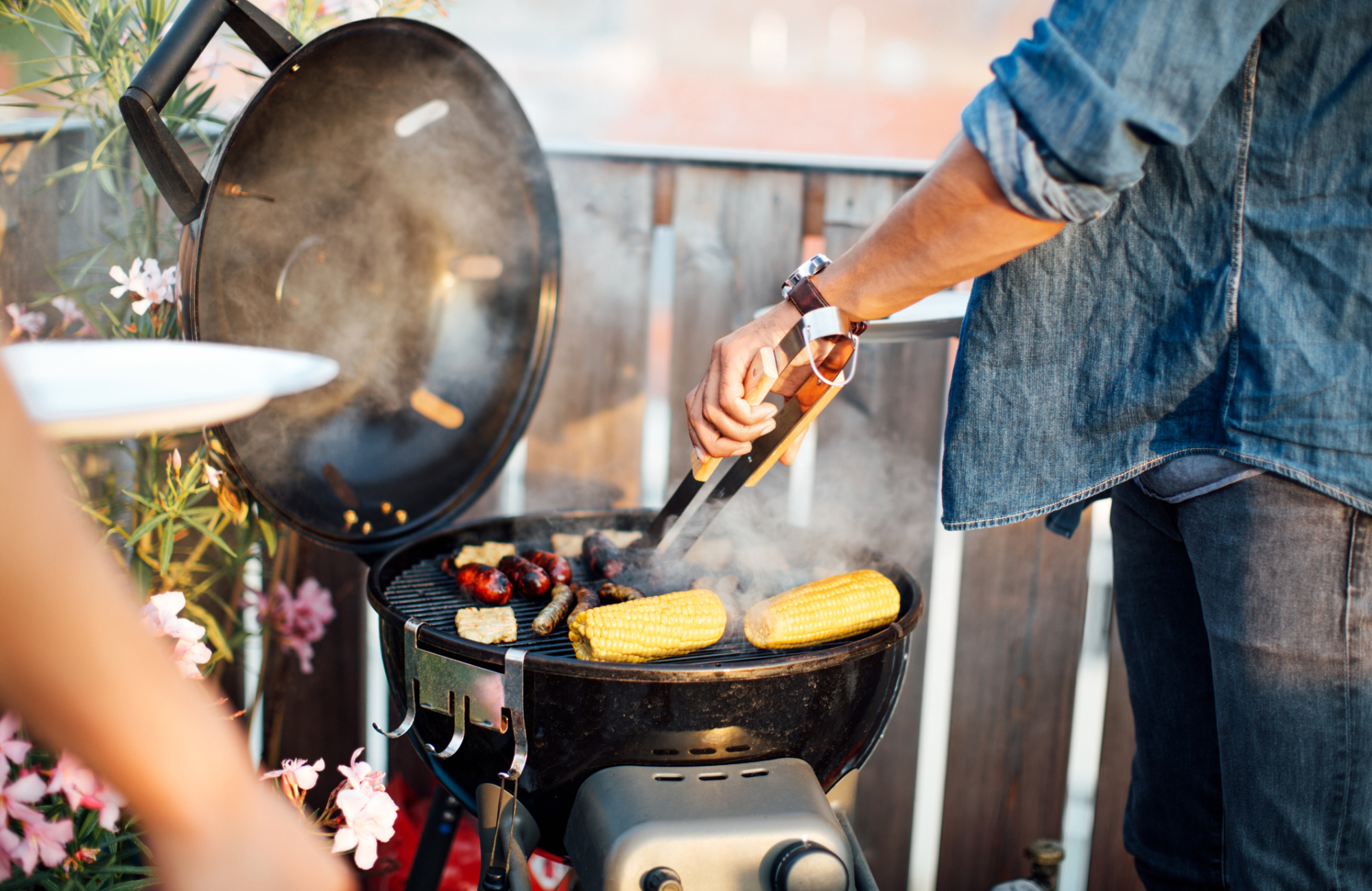 Die perfekte Grillparty 2020: 5 Tipps für ein erfolgreiches BBQ