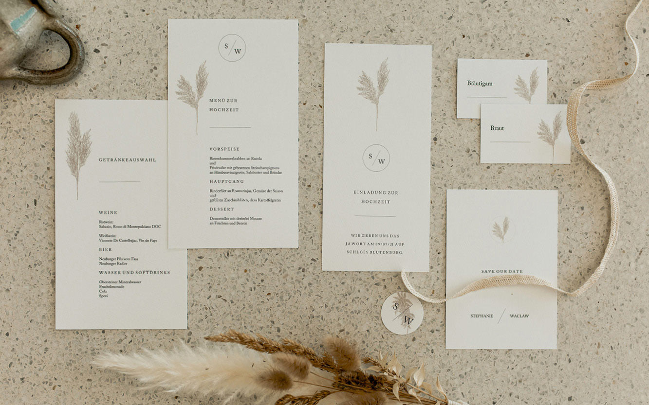 Hochzeitspapeterie "Scandi Pampas" mit Einladungskarte, Menükarte, Tischkarten, Save the Date 